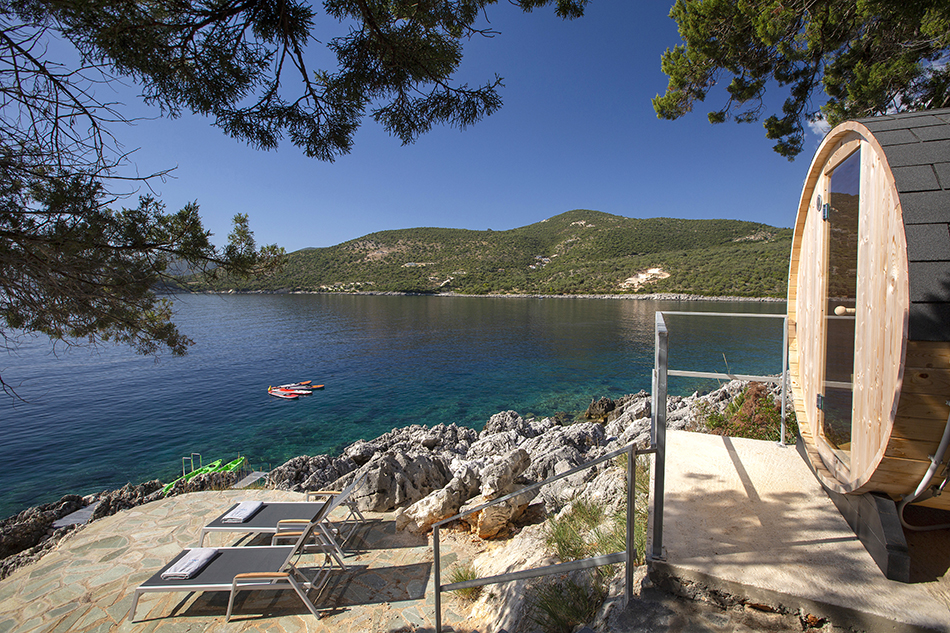 Lefkada UR villa pool