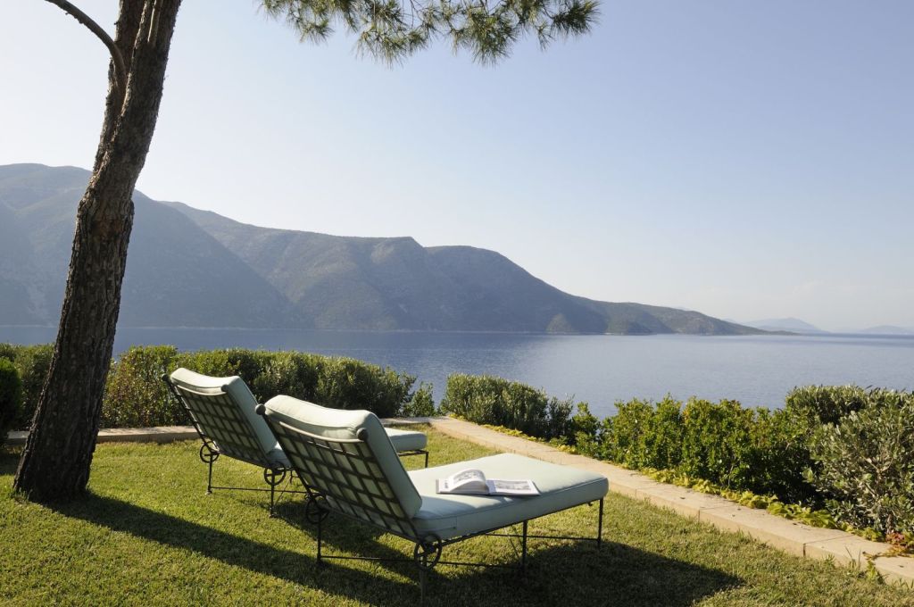 Ithaca AA villa exterior