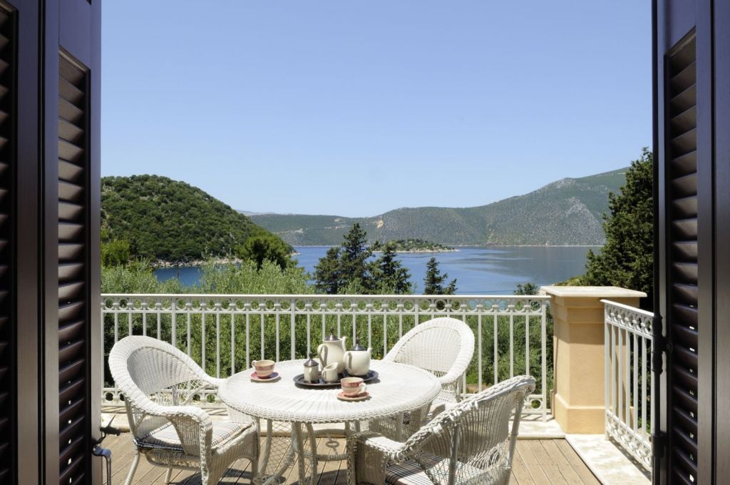 Ithaca 5P villa sea view