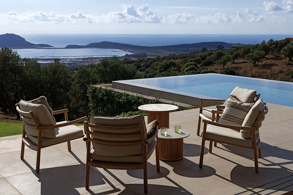 Pylos ZBR villa garden